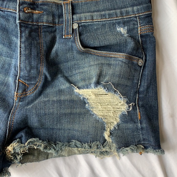 Baldwin The Hanna Short Cut Off - Picture 3 of 7